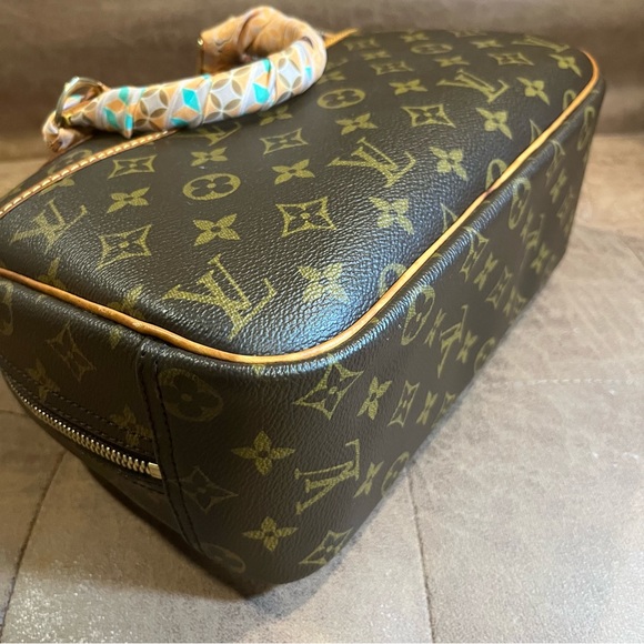 Authentic Vintage Louis Vuitton monogram trouville handbag - Picture 6 of 11